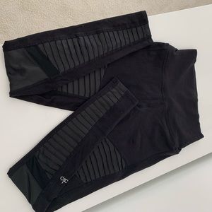 Alo Moto Leggings - Black - Size XS
